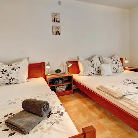 U Zameckeho Parku 3* Třeboň