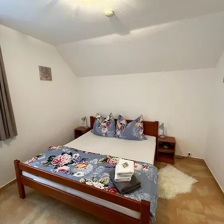 U Zámeckého Parku Maison d'hôtes Třeboň